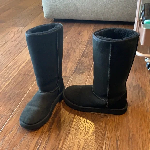 UGG Classic Tall Black Boots - Picture 4 of 5